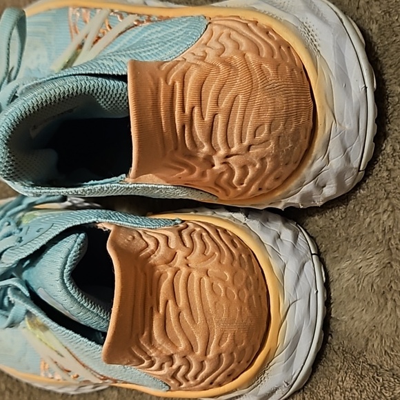 New Balance Fresh Foam 1080v10 - Picture 3 of 8